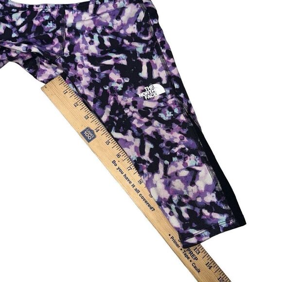 The North Face Girl’s Pulse Capri size small (7/8) in purple + black - Picture 4 of 7
